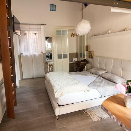 Mansarde & Suite Maison 1706 Lago Orta Borgomanero Buitenkant foto