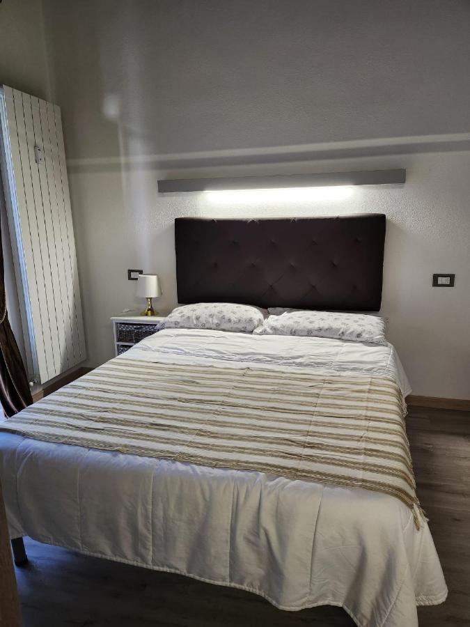 Mansarde & Suite Maison 1706 Lago Orta Borgomanero Buitenkant foto