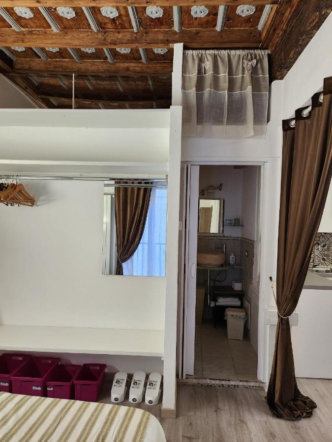 Mansarde & Suite Maison 1706 Lago Orta Borgomanero Buitenkant foto