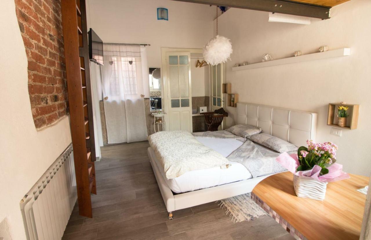 Mansarde & Suite Maison 1706 Lago Orta Borgomanero Buitenkant foto
