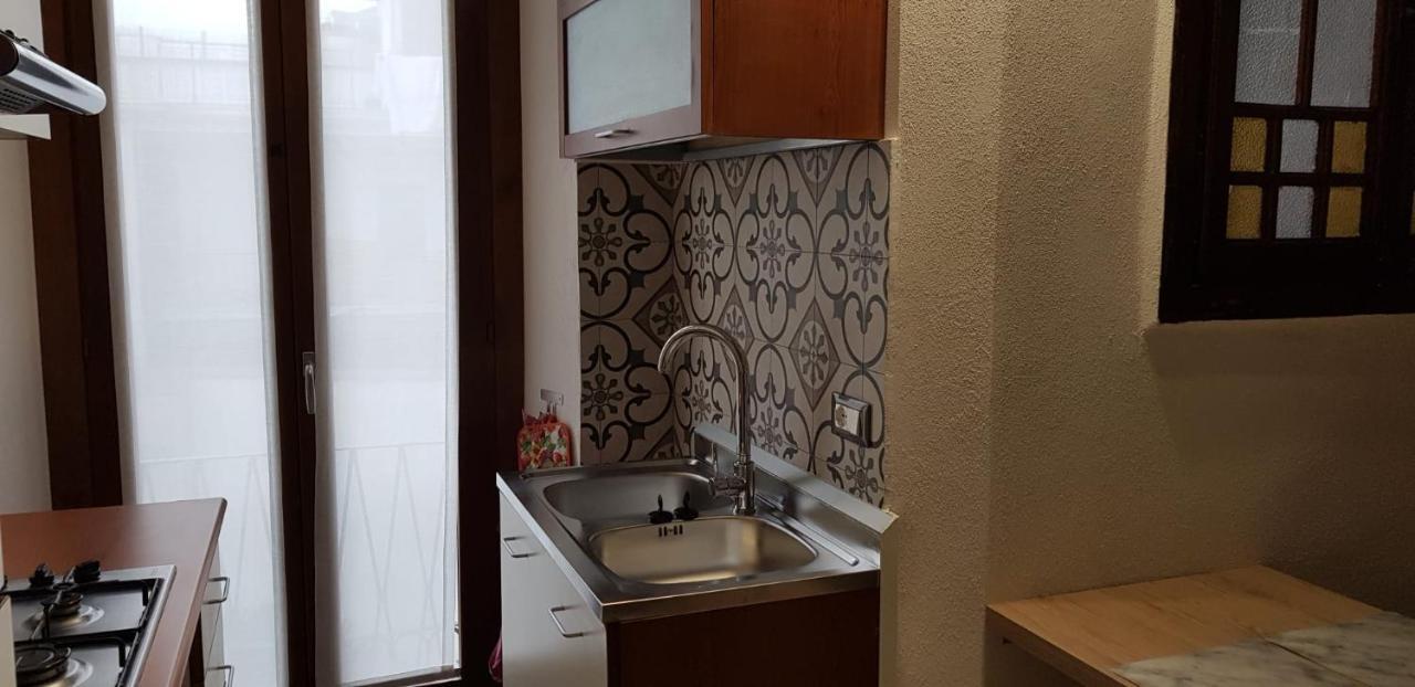 Mansarde & Suite Maison 1706 Lago Orta Borgomanero Buitenkant foto