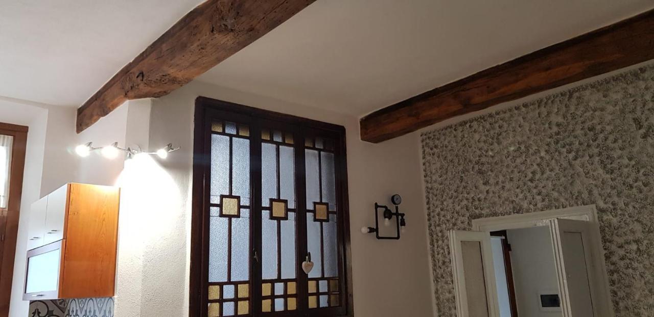 Mansarde & Suite Maison 1706 Lago Orta Borgomanero Buitenkant foto