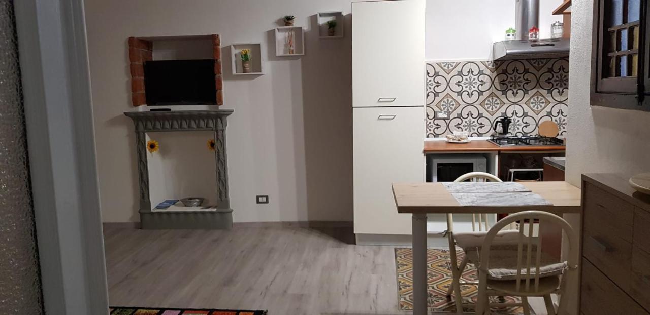 Mansarde & Suite Maison 1706 Lago Orta Borgomanero Buitenkant foto
